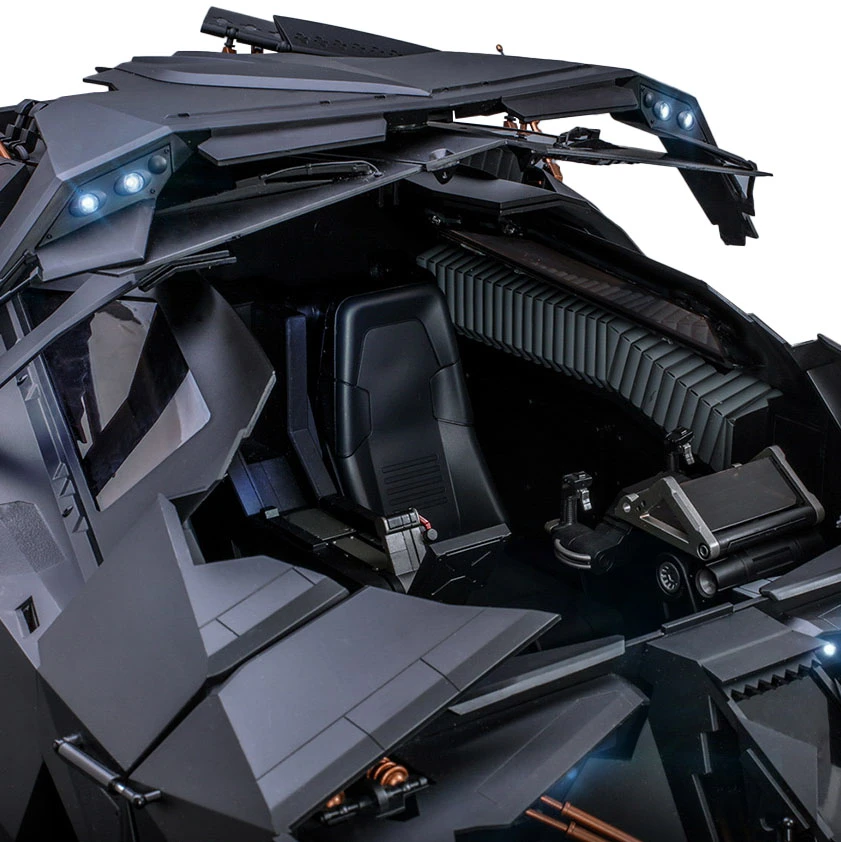 Batman: The Dark Knight Trilogy: Hot Toys 1:6 Scale Vehicle: Tumbler Batmobile 5 Batman: The Dark Knight Trilogy: Hot Toys 1:6 Scale Vehicle: Tumbler Batmobile - Image 3