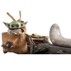 Star Wars: The Mandalorian: Hot Toys Vehicle: Swoop Bike -Fashion Select Toys Store e52a4875a633c83a64577d97adff87c89173